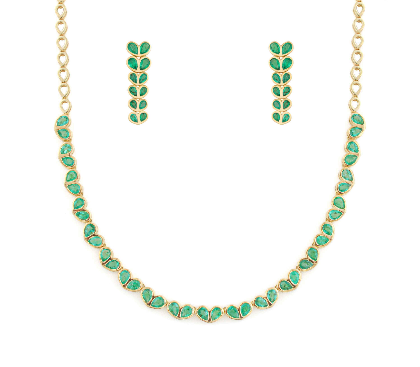 Graceful Emerald & Diamond Set